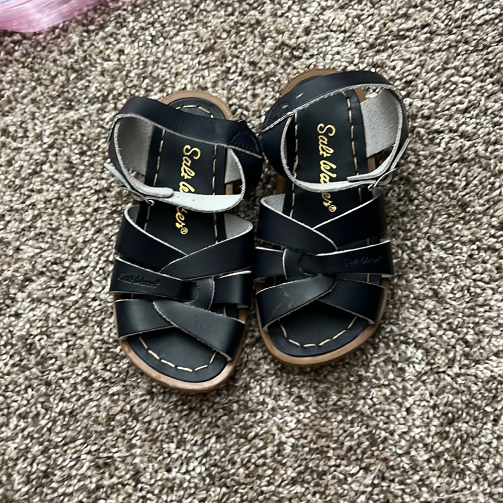 Navy Salt Water Sandals Size 8